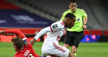 ليل يستعيد صدارة الدوري الفرنسي بالتعادل مع بريست