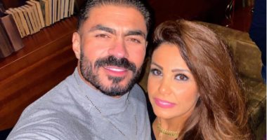 خالد سليم لزوجته في الفلانتين: 10 أعياد حب معا وسنظل.. حياتي وملكتي.. صور