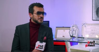 الحكم للجمهور.. ساموزين يتهم مروان خورى باستخدام أحد ألحانه (فيديو)
