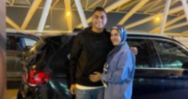 مصطفى محمد يبعث رسالة حب إلى زوجته بعد هدفه مع جالطة سراى