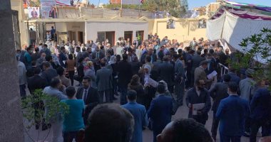 إقبال كبير على انتخابات نقابة المحامين الفرعية بالبحر الأحمر.. صور