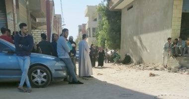 شبهة جنائية وراء مصرع رجل وزوجته فى قرية سرابيوم بالإسماعيلية.. صور