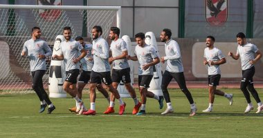 الأهلي يختتم استعداداته لمواجهة المريخ السوداني.. صور