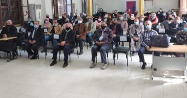 تعليم الجيزة تعقد مقابلات لاختيار رؤساء لجان ومراقبى امتحانات الدبلومات