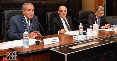 وزير التموين: سنطبق الدعم النقدي المشروط للخبز بعد انتهاء جائحة كورونا.. صور