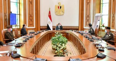 الرئيس السيسى يتابع الموقف الإنشائى والهندسى لعدد من المشروعات على مستوى الجمهورية .. ويوجه بتطوير عزبة الهجانة والارتقاء بالأحوال المعيشية لقاطنيها .. ويطلع على مستجدات تنفيذ العاصمة الإدارية وتطوير قرى الريف  