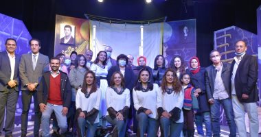 وزيرة الثقافة ورئيسة القومي للمرأة تشهدان "جنه هنا" بمسرح أوبرا ملك