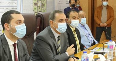 محافظ كفر الشيخ يناقش الموقف التنفيذى لمشروعات الخطة الاستثمارية