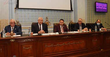 وزير الزراعة: نجحنا فى مشروع "البيض المخصب" والبيضة سعرها 6.5 دولار   