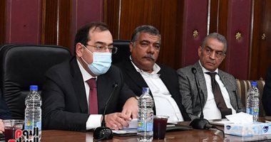 وزير البترول يستعرض تحديات التعدين أمام "صناعة النواب".. أخطرها البيروقراطية