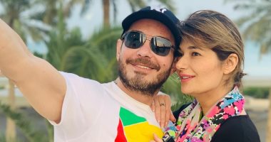 أحمد زاهر يحتفل مع زوجته ويوجه رسالة لها بمناسبة عيد الحب.. اعرف ماذا قال