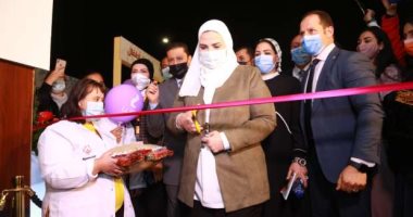 وزيرة التضامن الاجتماعي تستعرض منتجات أبطال الأولمبياد الخاص المصري بمعرض ديارنا