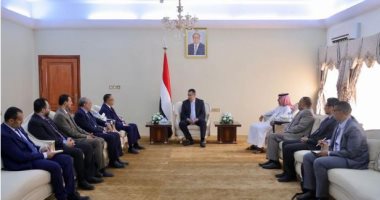 رئيس حكومة اليمن للمجلس الانتقالى: جميعنا فى خندق واحد وعلينا تنفيذ اتفاق الرياض