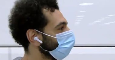لايبزيج ضد ليفربول.. محمد صلاح يصل ملعب المباراة "فيديو"