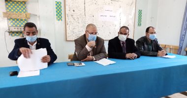 إدارة قوص التعليمية بقنا تستعد للامتحانات بتعقيم المدارس وإلغاء نظام التناوب