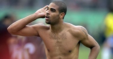 جول مورنينج.. أدريانو يغتال الأرجنتين بهدف قاتل فى نهائى كوبا أمريكا 2004