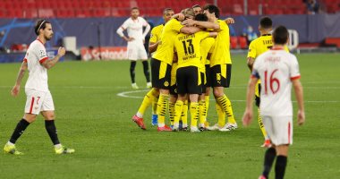 بوروسيا دورتموند يقترب من ربع نهائي دورى أبطال أوروبا بثلاثية فى إشبيلية.. فيديو