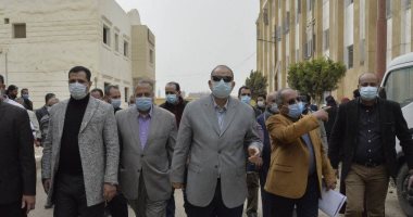 محافظ أسيوط يتفقد مستشفى الحميات ومجمع الخدمات ومركز الشباب بقرية الشامية