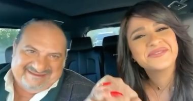 وصلة هزار بين ياسمين عبد العزيز وخالد الصاوى بكواليس "اللى مالوش كبير"