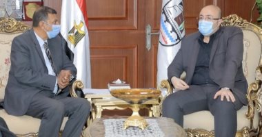  تعرف على لقاء محافظ بنى سويف برئيس إقليم القاهرة الكبرى بهيئة قصور الثقافة