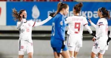 سيدات إسبانيا يدمرن شباك منتخب إذربيجان 13 – 0 ويتأهلن ليورو 2022.. فيديو