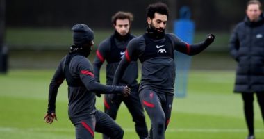 محمد صلاح يستعد لمواجهة إيفرتون فى ديربى الميرسيسايد بمشاهدة مسلسل اللعبة