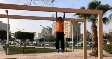 تجاوز الـ60 عاما والرياضة فى دمه.. حكاية مهندس يمارس الرياضة على كورنيش النيل