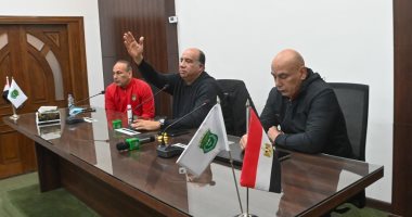 محمد مصيلحي يكشف حقيقة وجود خلاف بين حسام حسن وعمار حمدي