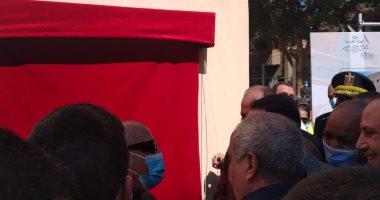 وزير النقل يفتتح برج الإشارات الالكترونى بمحطة ديروط بأسيوط.. صور