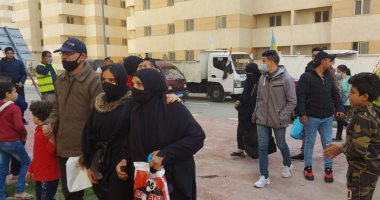 نقل سكان عقار الإسكندرية المائل لوحدات سكنية بأمر الرئيس لـ"بشاير الخير".. فيديو