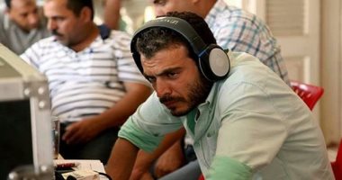 أحمد خالد أمين يبدأ تصوير "يوم من الأيام" ضمن حكايات "ورا كل باب"