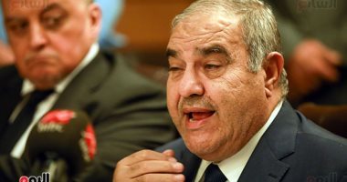 التليفزيون هذا المساء.. الصحة: مستشفيات التأمين الصحى الشامل تخضع لنظام تشغيل واحد بكل المحافظات.. رئيس "الدستورية": الرئيس السيسى أول من نبه لخطورة الإرهاب ودحره.. فاروق الباز: أى دعم للريف نديه تعظيم سلام
