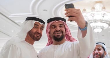 حسين الجسمى فى صورة جديدة مع ولى عهد أبوظبى: "قائدى وذخرى"