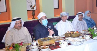 وزير الأوقاف يؤكد لرئيس البرلمان العربى التعاون فى مواجهة الفكر المتطرف.. صور