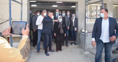 وزيرة الصحة تستمع لعمد ومشايخ غرب الأقصر وتتفقد وحدة طب الأسرة بقرية البعيرات