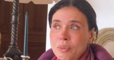 كل حاجة وحشتنى.. الراقصة دينا تتحدث باكية عن حياتها بفترة الإصابة بكورونا.. فيديو
