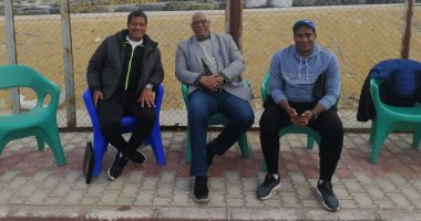 جلسة تحفيزية بين نائب رئيس أسوان وعبد العال فى معسكر الفريق بعد ثلاثية الاتحاد