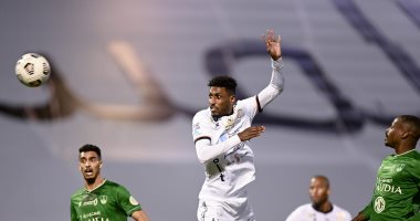 الشباب يتقدم على الأهلى 1-0 بالشوط الأول في قمة الدوري السعودي.. فيديو