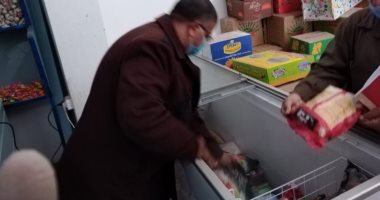 إعدام 1524 كيلو جرام أغذية متنوعة و 250 لتر عصائر وألبان بالدقهلية
