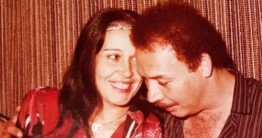 هنا شيحة تحتفل بعيد زواج والديها بصورة رومانسية: قصة الحب الأروع فى الوجود