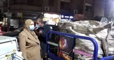 الدقهلية تكثف جهود رفع القمامة وتحسين مستوى النظافة بحى غرب المنصورة.. صور 