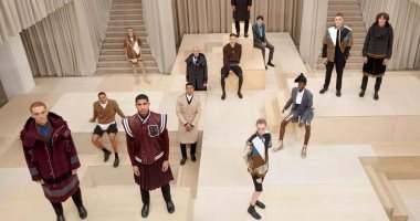 "Burberry" تطلق مجموعة أزياء رجالية جديدة مستوحاة من الطبيعة.. فيديو وصور