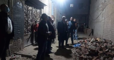 تصدع 10 منازل بحى غرب أسيوط بسبب البحث عن الآثار.. فيديو