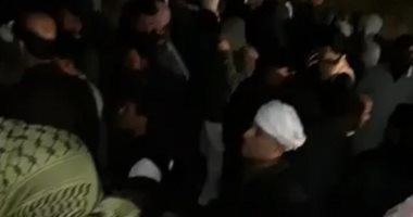 الإسكندرية ترفع حالة الطوارئ فى حادث غرق مركب الهوارية.. تخصيص 4 مستشفيات و4 سيارات إسعاف لنقل الضحايا والمصابين.. فرق إنقاذ نهرى تواصل البحث.. والمحافظ: 5 وفيات و3 مصابين حتى الآن والمركب غير مرخص..فيديو وصور