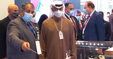 محمد بن زايد يتفقد جناح وزارة الإنتاج الحربي بمعرض "2021 IDEX" أبو ظبي (صور)