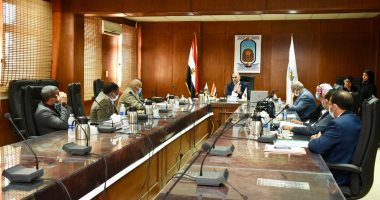 اعتماد جداول امتحانات الفصل الدراسى الأول لعام 2020 /2021 بجامعة الأقصر