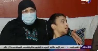 والدة الطفل المصاب بضمور فى المخ لـ صالة التحرير: الرئيس استجاب لنا ولسانى عاجز عن الشكر