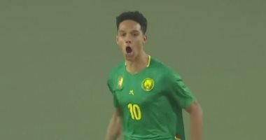 على خطى والده نجل صامويل إيتو يسجل هدفا خرافيا بكأس أمم أفريقيا.. فيديو