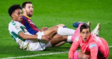ملخص وأهداف مباراة برشلونة ضد إلتشي في الدوري الاسباني