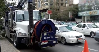 سيارات لشفط تراكمات مياه اﻷمطار بمحاور القاهرة والجيزة لمنع الزحام.. صور